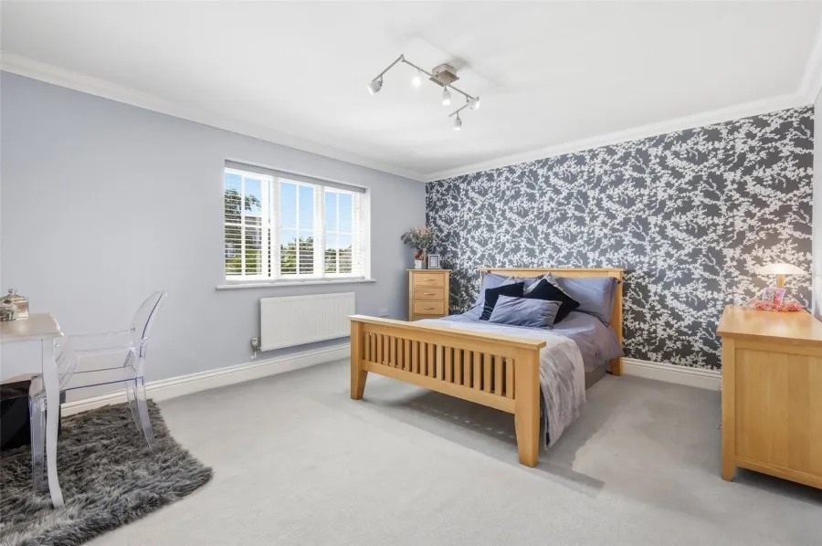 House Under Offer with 5 bedrooms in Bishop's Stortford, CM23, photo 26
