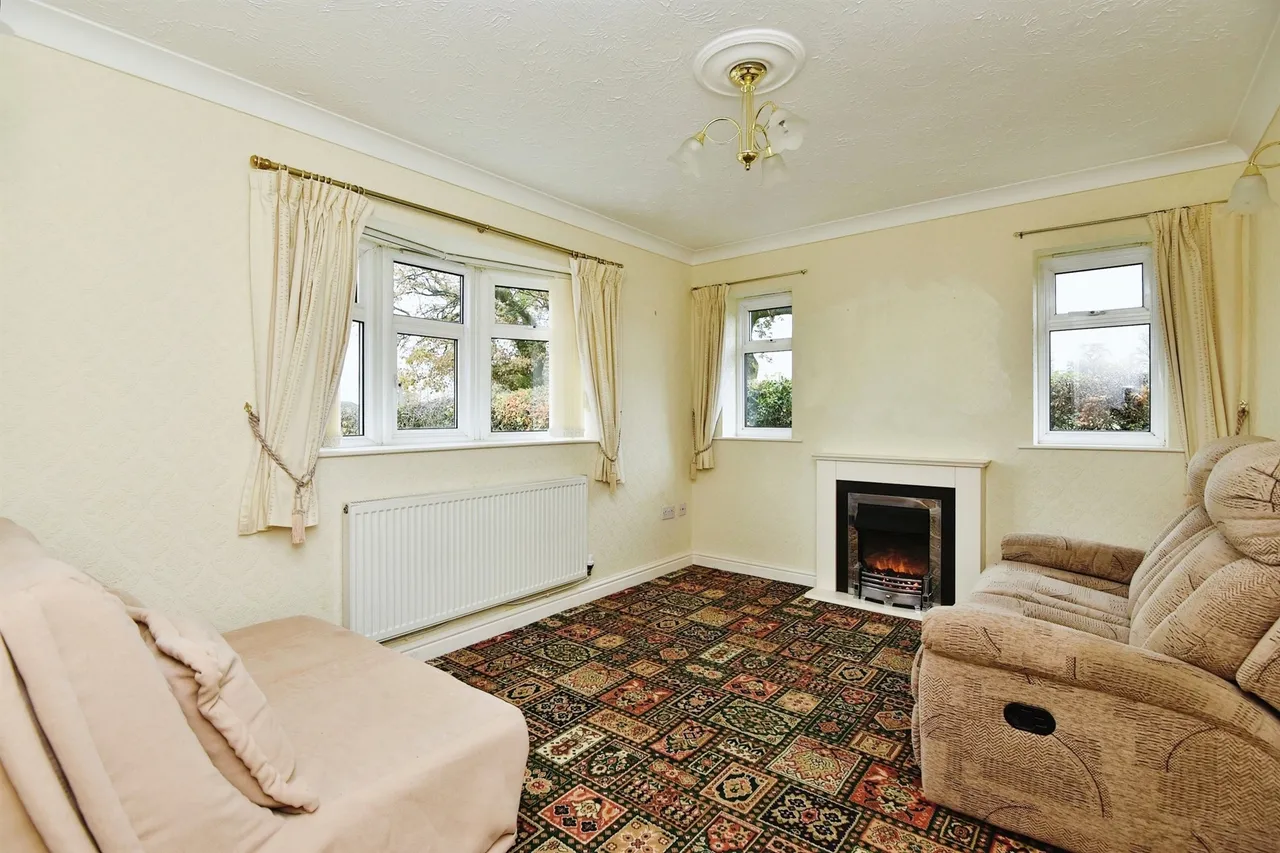 Moss Lane, Cheadle, Stoke-On-Trent, photo 11