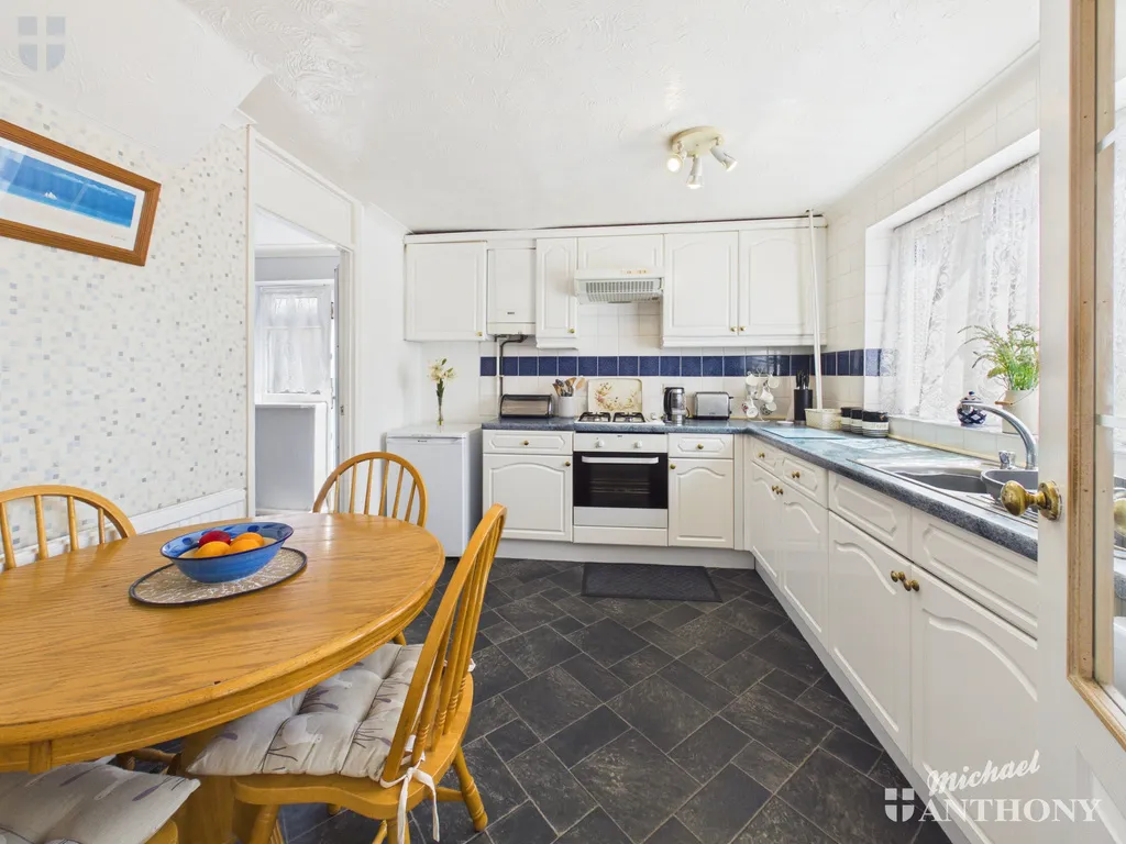 Albany Place, Aylesbury, HP19 9HT, photo 2