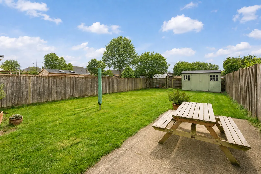 Glenfield Road, Brockham, RH3, photo 4