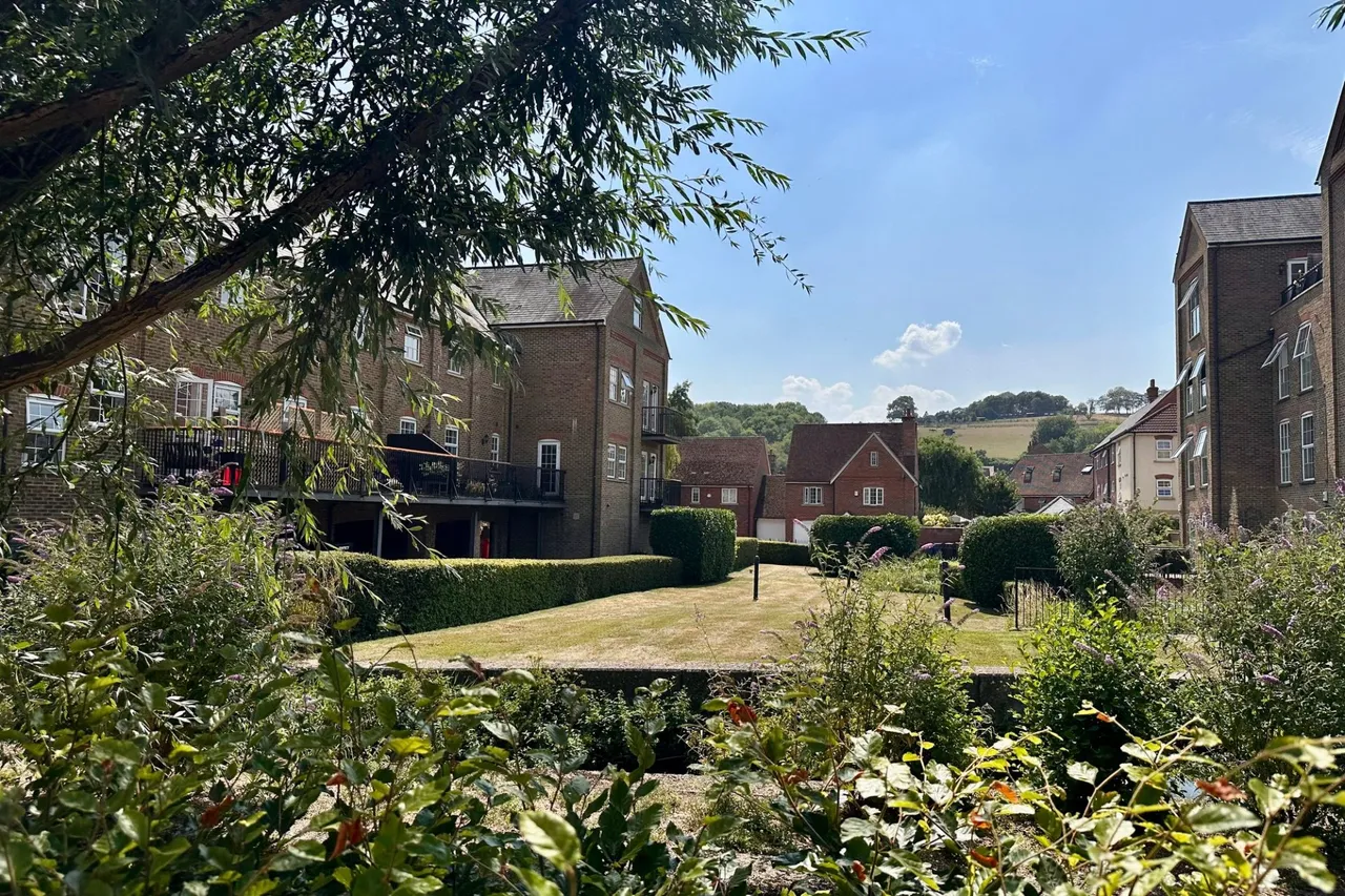 Glory Mill Lane, Wooburn Green, HP10, photo 9