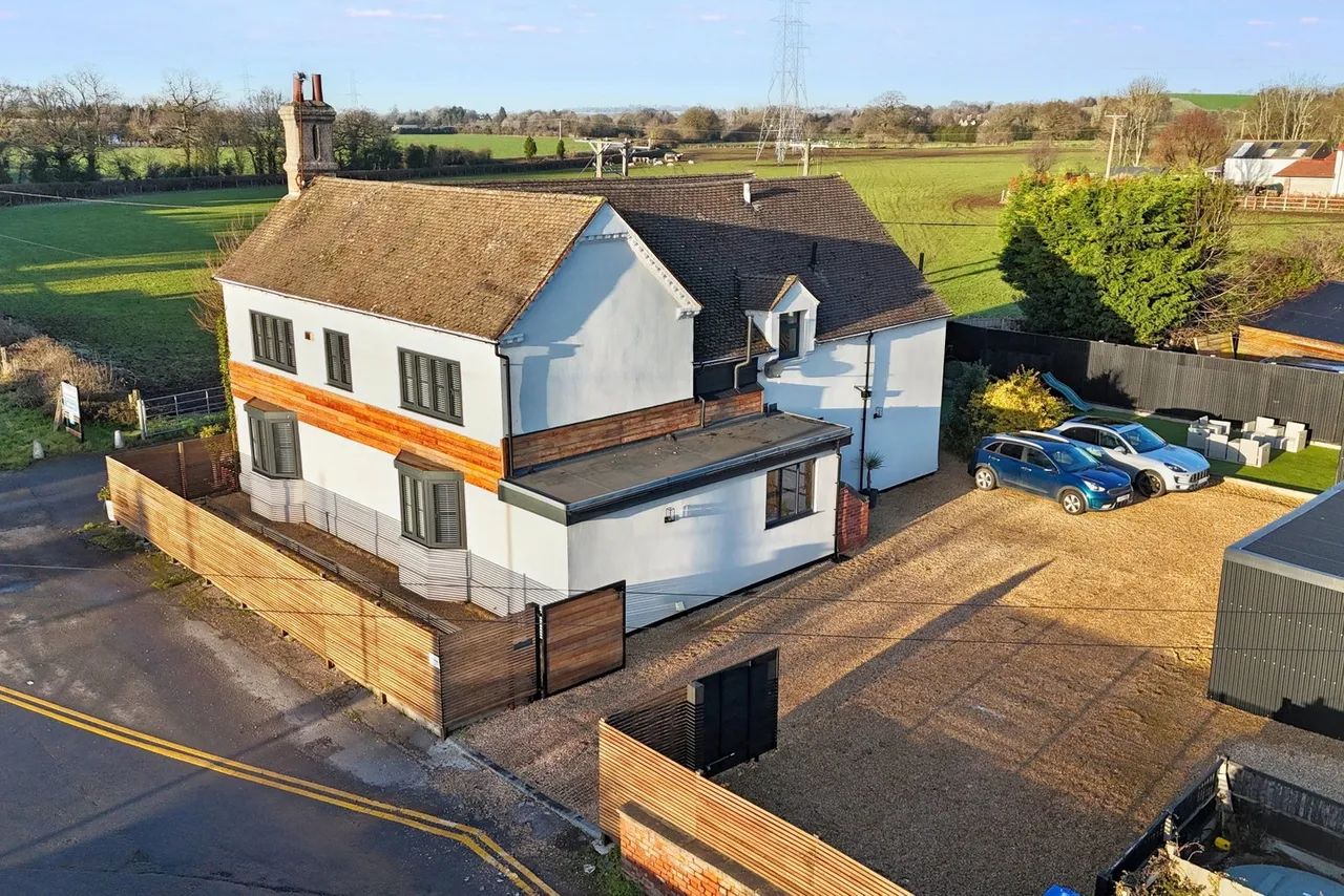 5 bed house for sale — Colton Road, Rugeley, WS15 3HB