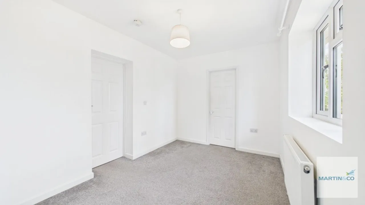 Buxton Avenue, Fazeley, B78, photo 19