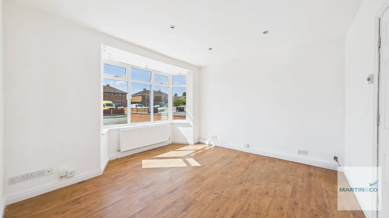 Buxton Avenue, Fazeley, B78, photo 8
