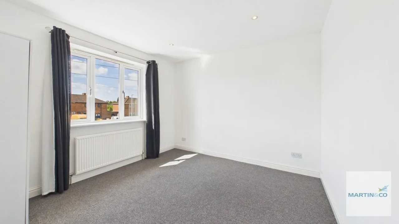 Buxton Avenue, Fazeley, B78, photo 25