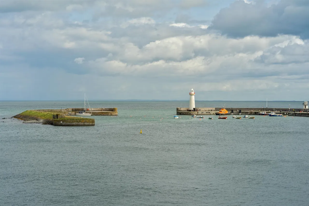 Shore Street, Donaghadee, BT21, photo 40