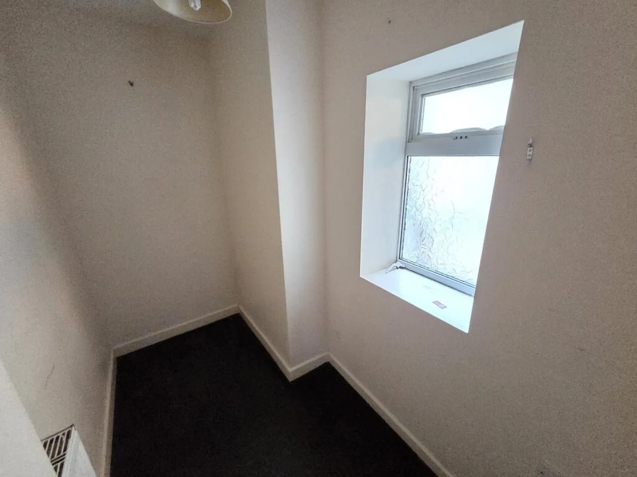 Highroyd Crescent, Moldgreen, HD5, photo 5