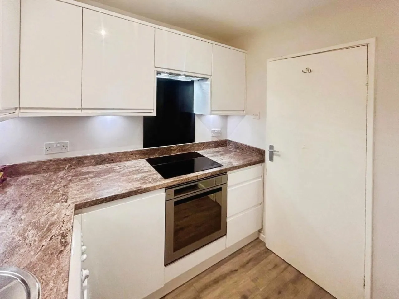 Meadow Drive, Hampton-In-Arden, B92, photo 4
