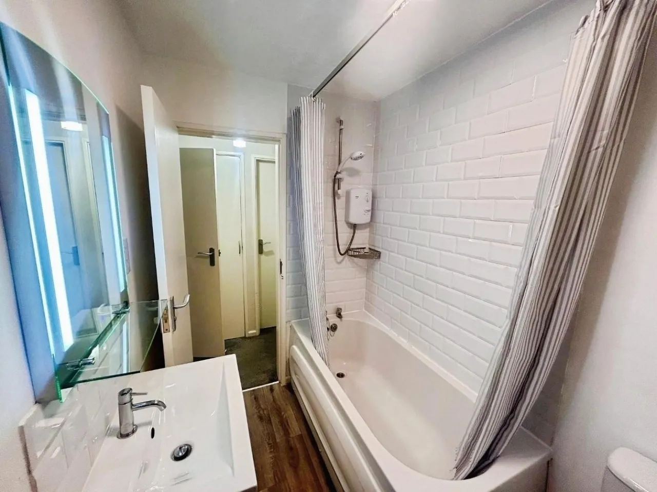 Meadow Drive, Hampton-In-Arden, B92, photo 9