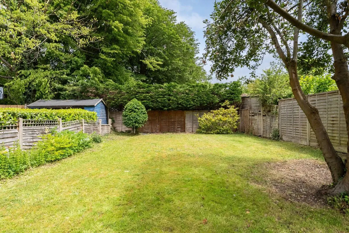 Irene Road, Stoke d'Abernon, KT11, photo 2