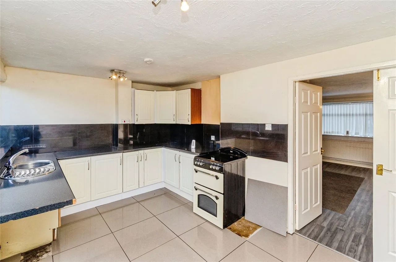 Sharon Way, Hednesford, Cannock, Staffordshire, WS12, photo 2