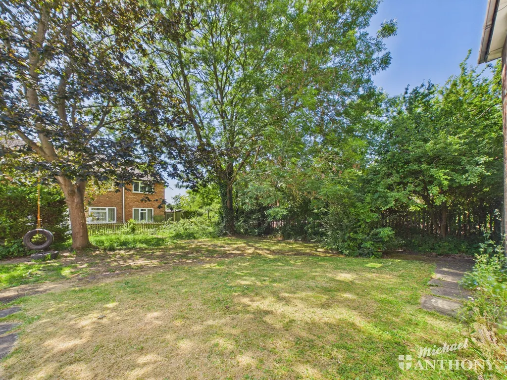 Hughenden Green, Aylesbury, HP21 9EB, photo 21