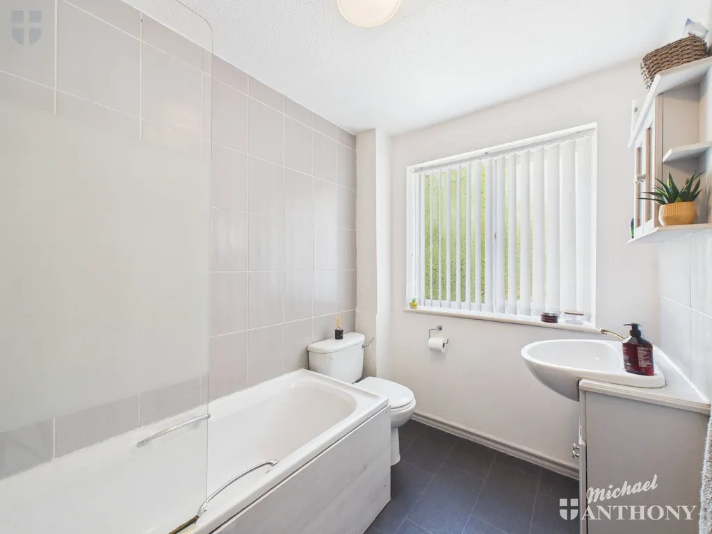 Hughenden Green, Aylesbury, HP21 9EB, photo 11