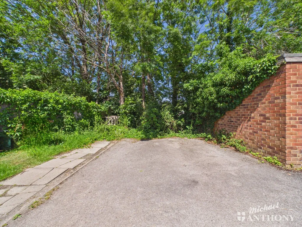 Hughenden Green, Aylesbury, HP21 9EB, photo 19