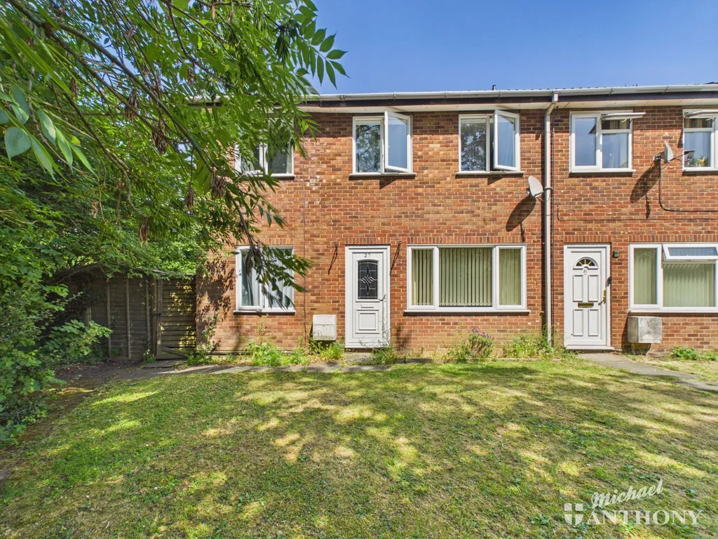 4 bed house for sale — Hughenden Green, Aylesbury, HP21 9EB