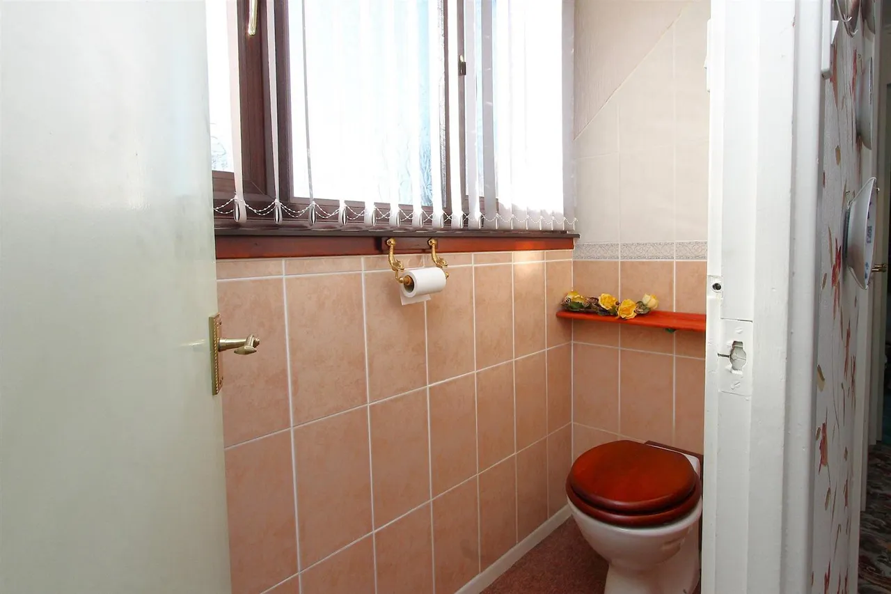 Commonside, Brierley Hill, photo 15