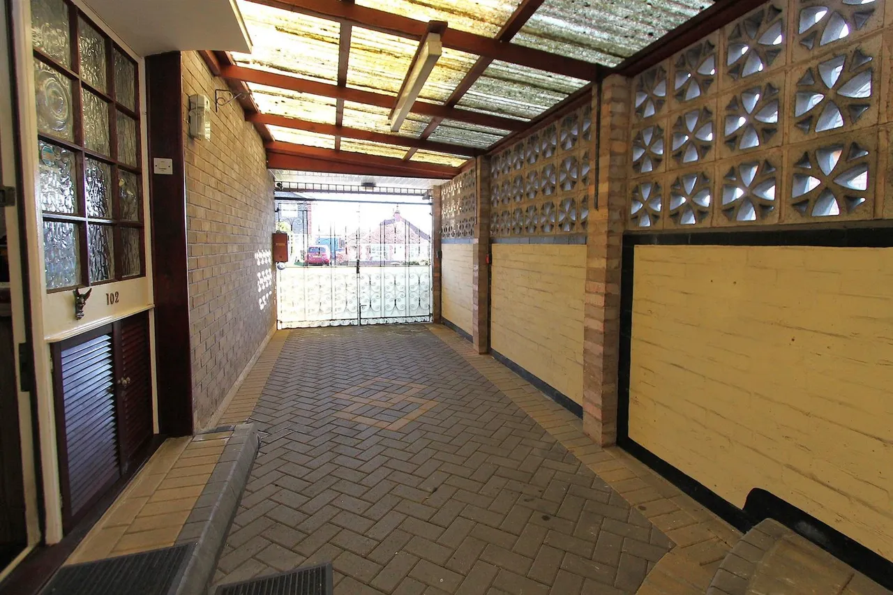 Commonside, Brierley Hill, photo 20