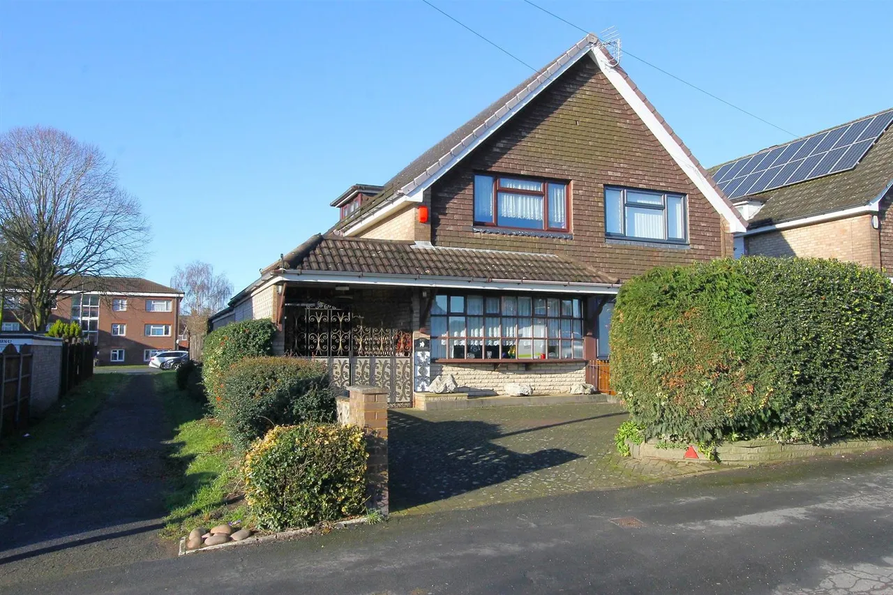 Commonside, Brierley Hill, photo 23