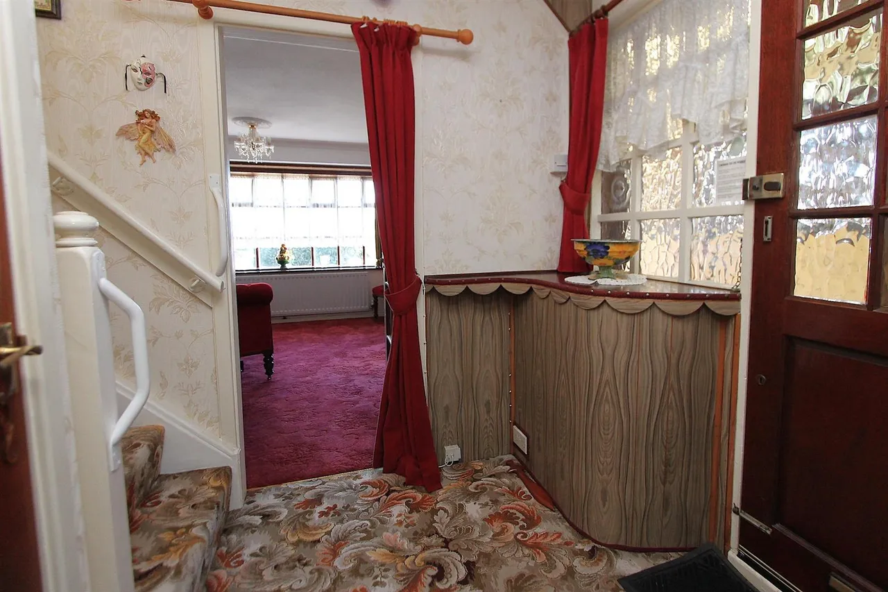 Commonside, Brierley Hill, photo 7