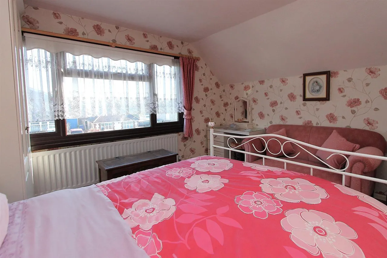 Commonside, Brierley Hill, photo 14