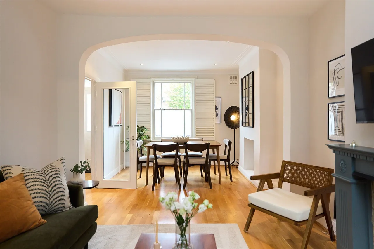 3 bed flat to rent — Huxley Street, London, W10