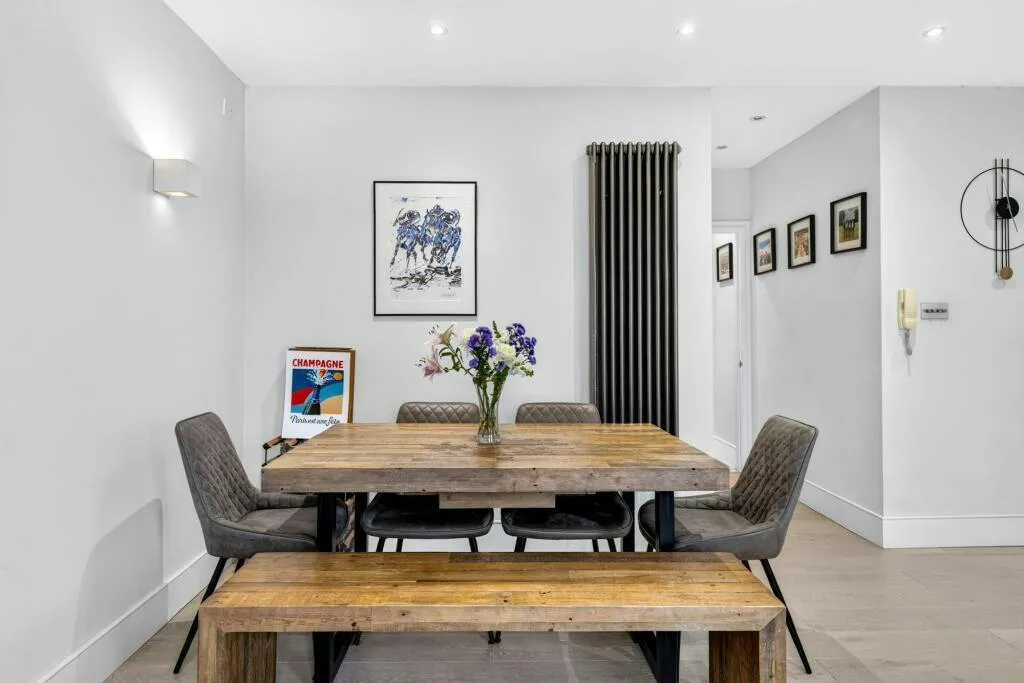 Garratt Lane, London, SW18, photo 8