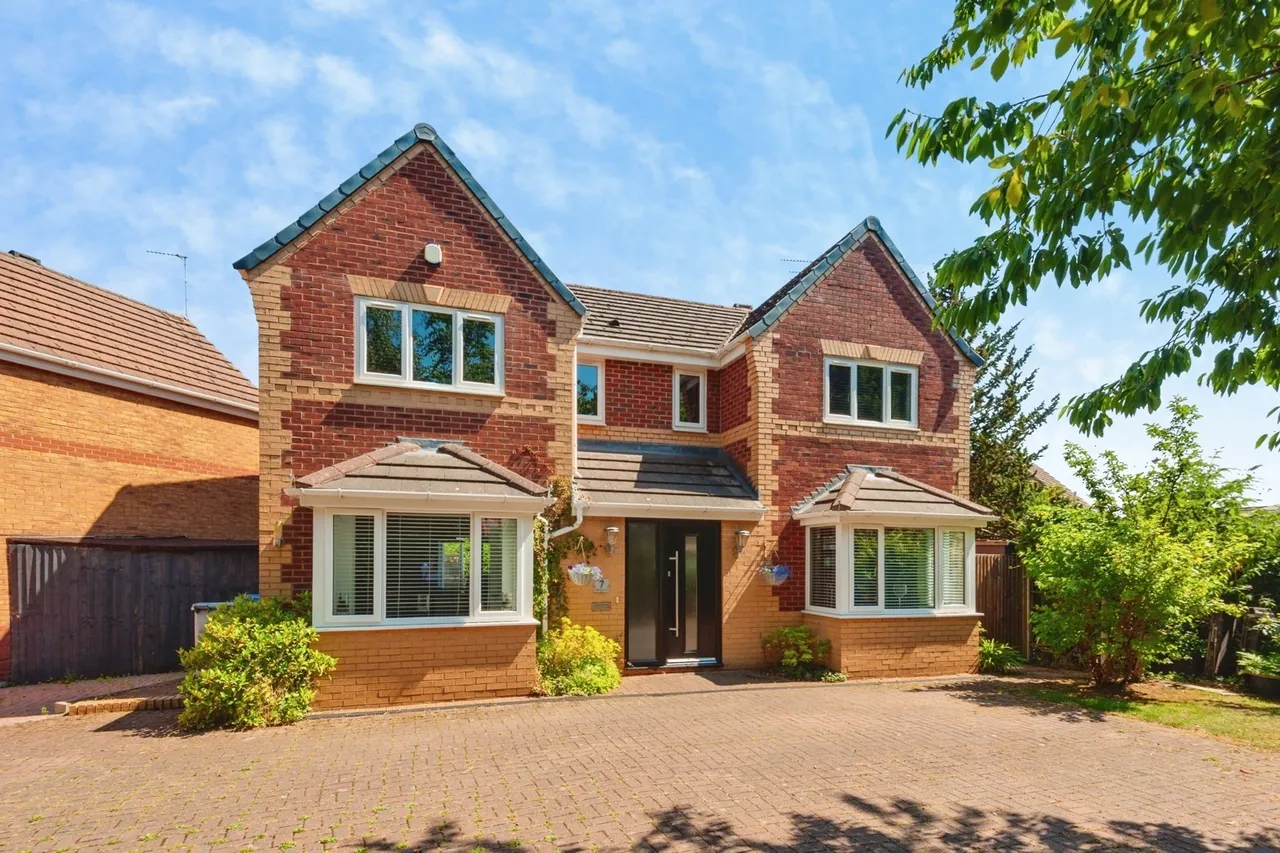 4 bed house for sale, Marlowe Close, Widnes, WA8
