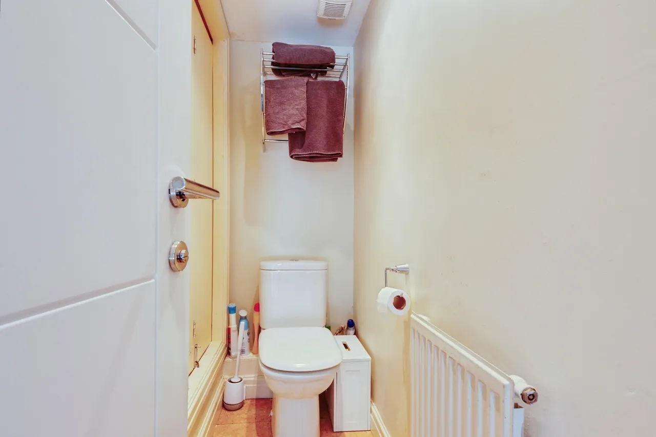 Marlowe Close, Widnes, WA8, photo 10