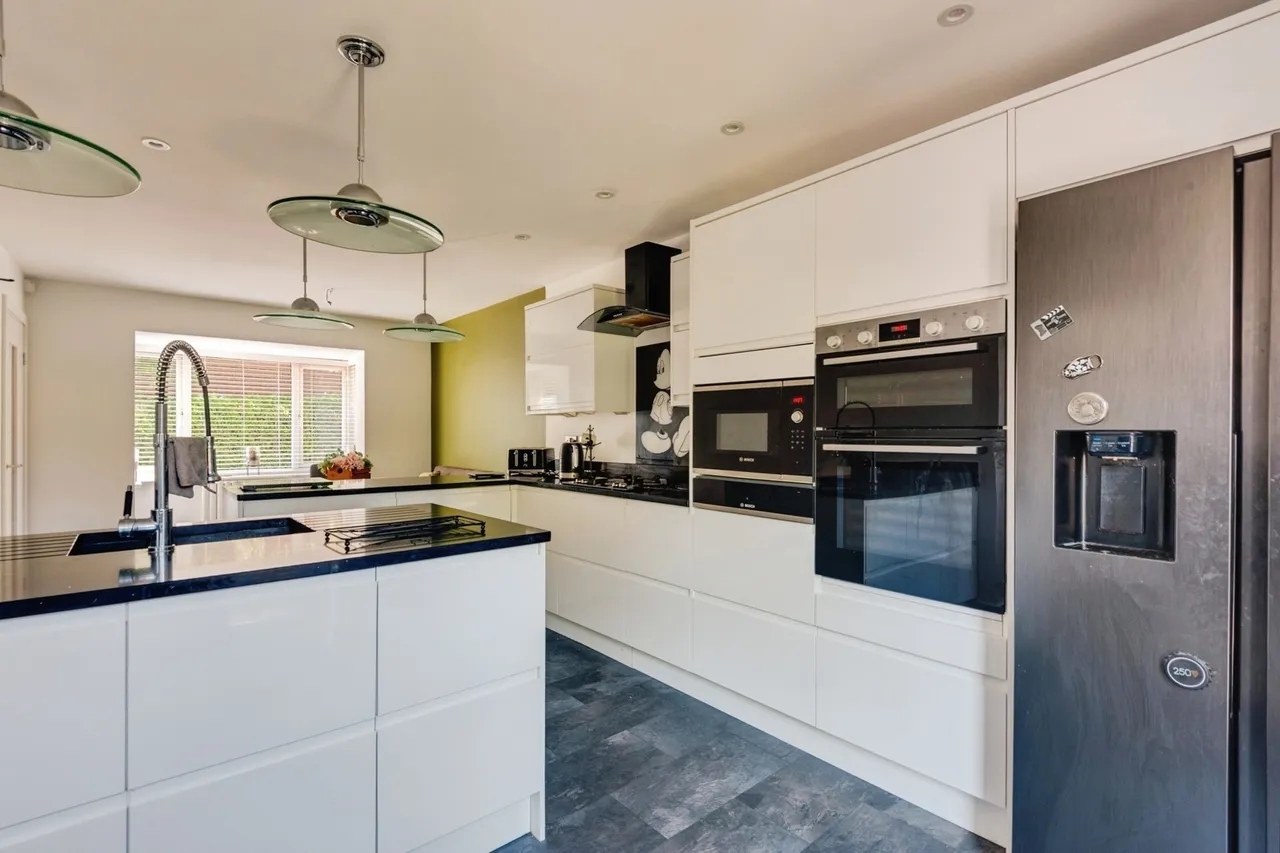Marlowe Close, Widnes, WA8, photo 8