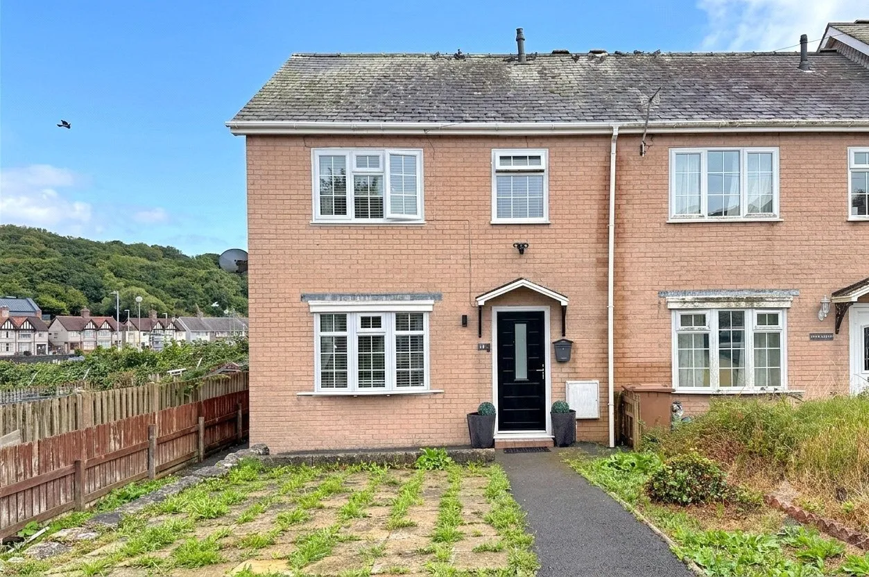 3 bed house for sale, Allt Dewi, Bangor, LL57