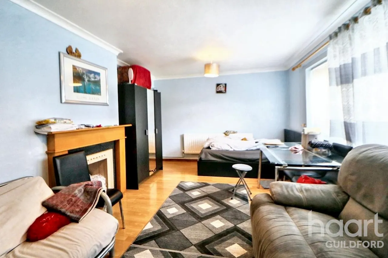Broomfield, Guildford, GU2, photo 2