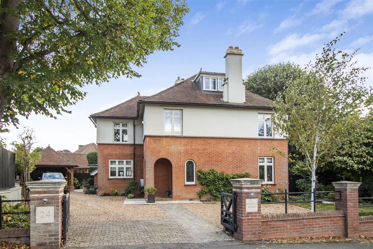 5 bed house for sale, Borough Lane, Saffron Walden, CB11