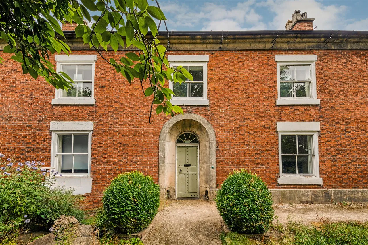 5 bed house for sale, Derby Road, Ashbourne
