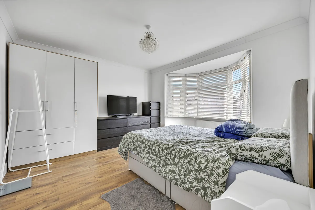 Hayden Way, Romford, Collier Row, RM5 3DA, photo 8