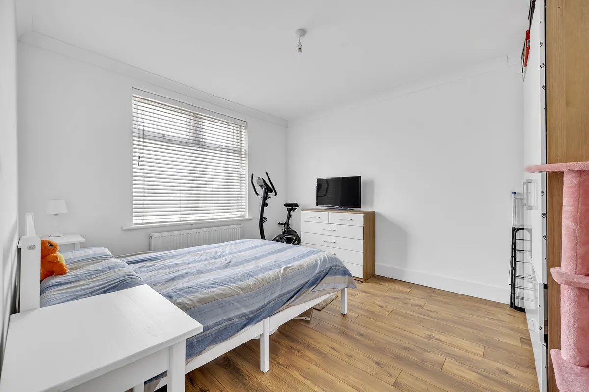 Hayden Way, Romford, Collier Row, RM5 3DA, photo 9