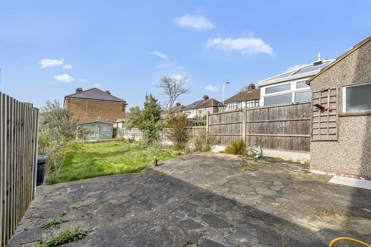 Hayden Way, Romford, Collier Row, RM5 3DA, photo 18