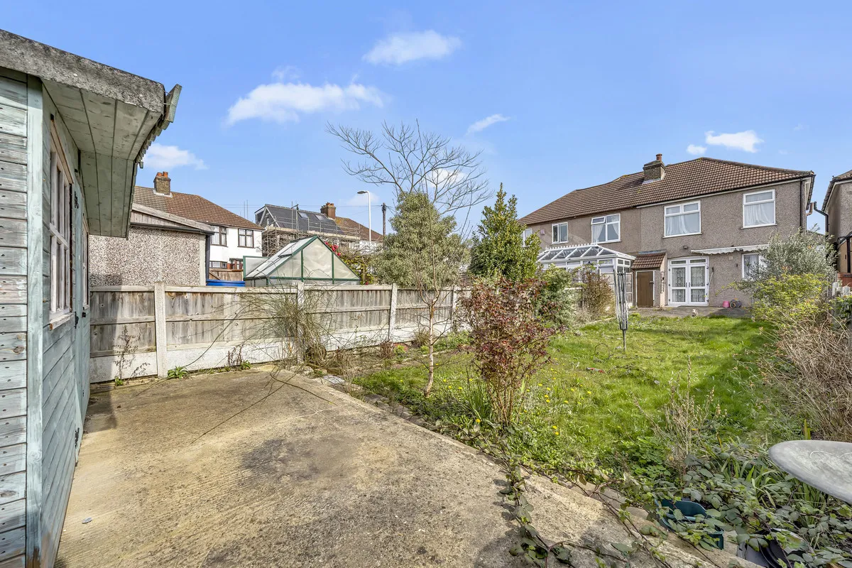 Hayden Way, Romford, Collier Row, RM5 3DA, photo 13