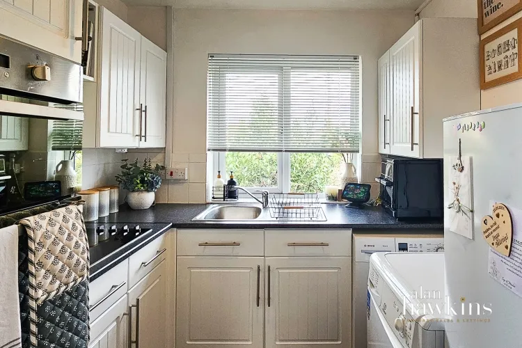 Clarendon Drive, Royal Wootton Bassett, SN4, photo 2