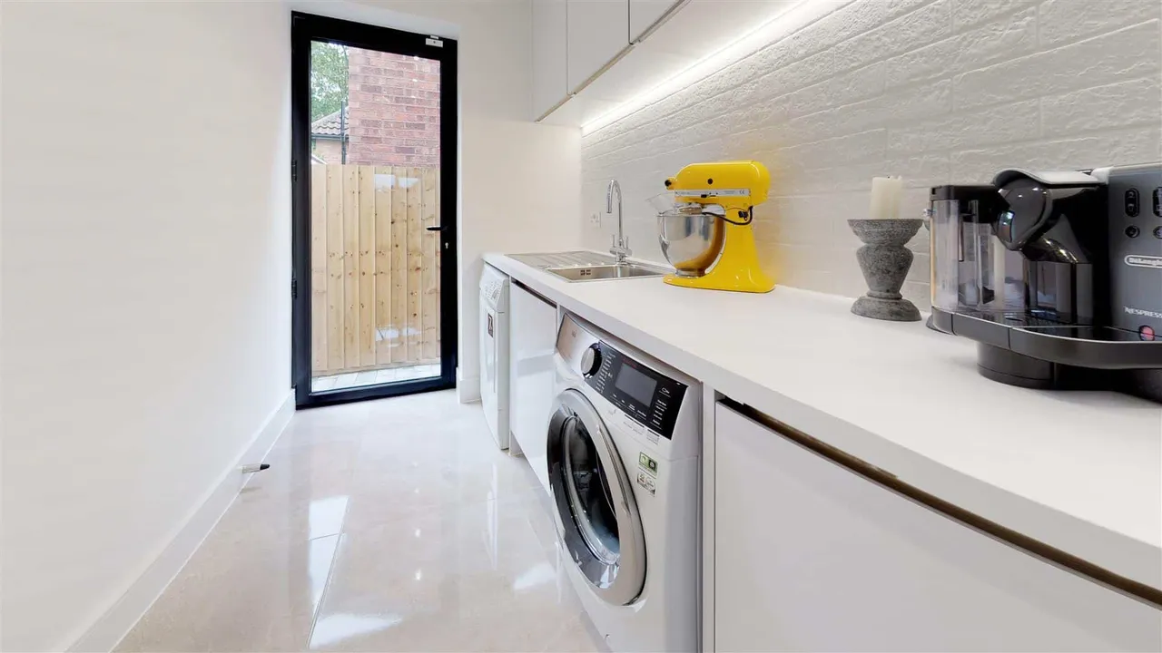 Goldings Road, Loughton, photo 8