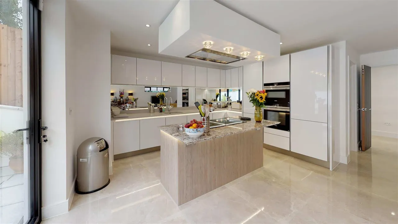 Goldings Road, Loughton, photo 7