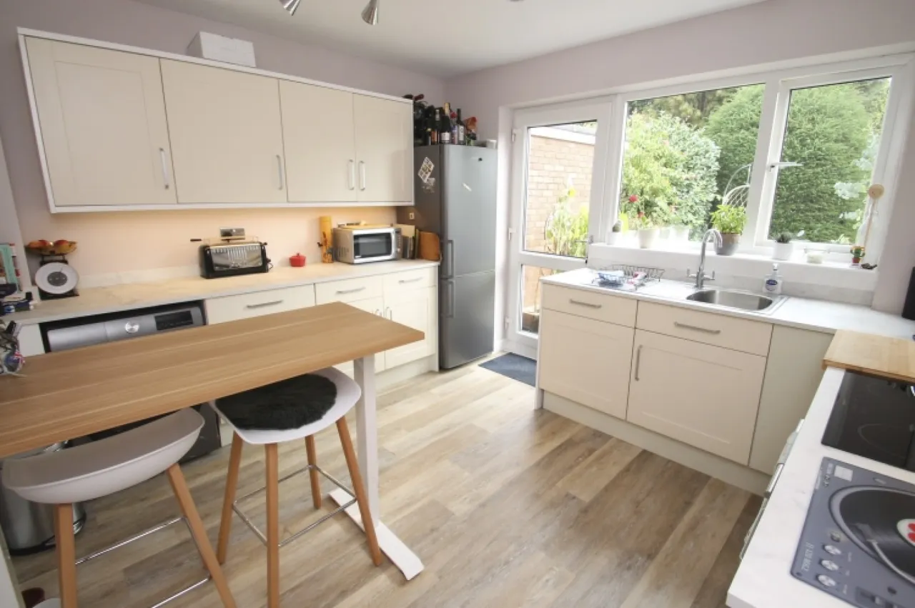 Nursery Close, Hagley, DY9, photo 2
