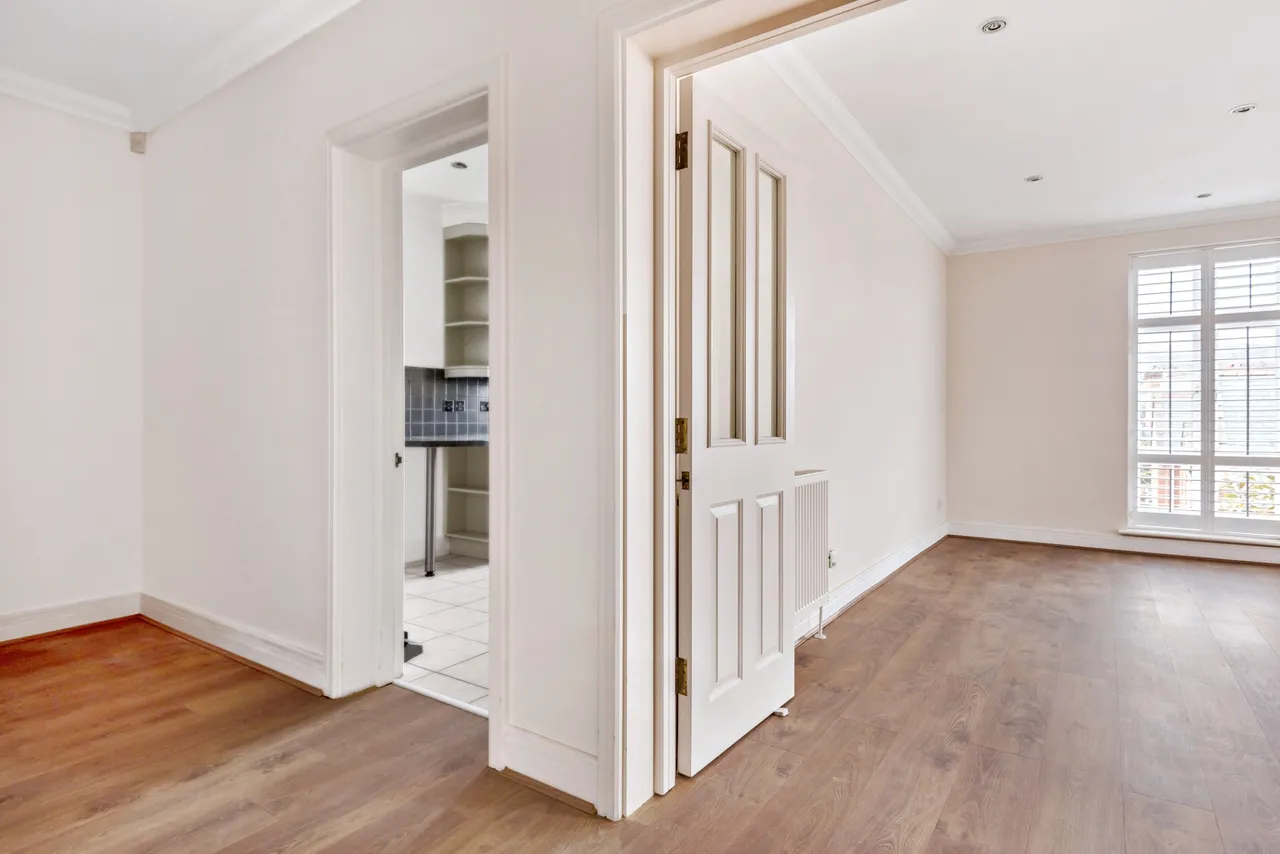 Virginia Water, Surrey, GU25 4ST, photo 7