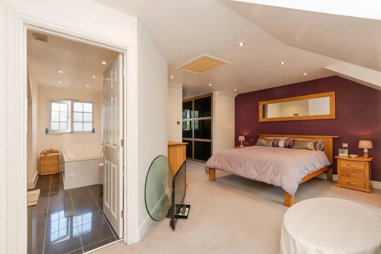 Neville Close, Basingstoke, RG21, photo 12