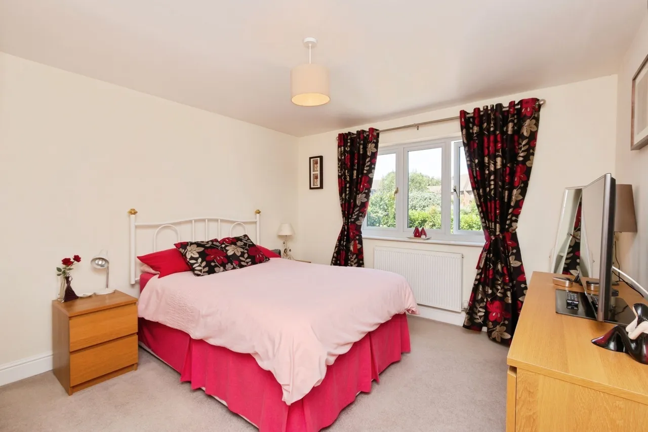 Neville Close, Basingstoke, RG21, photo 16