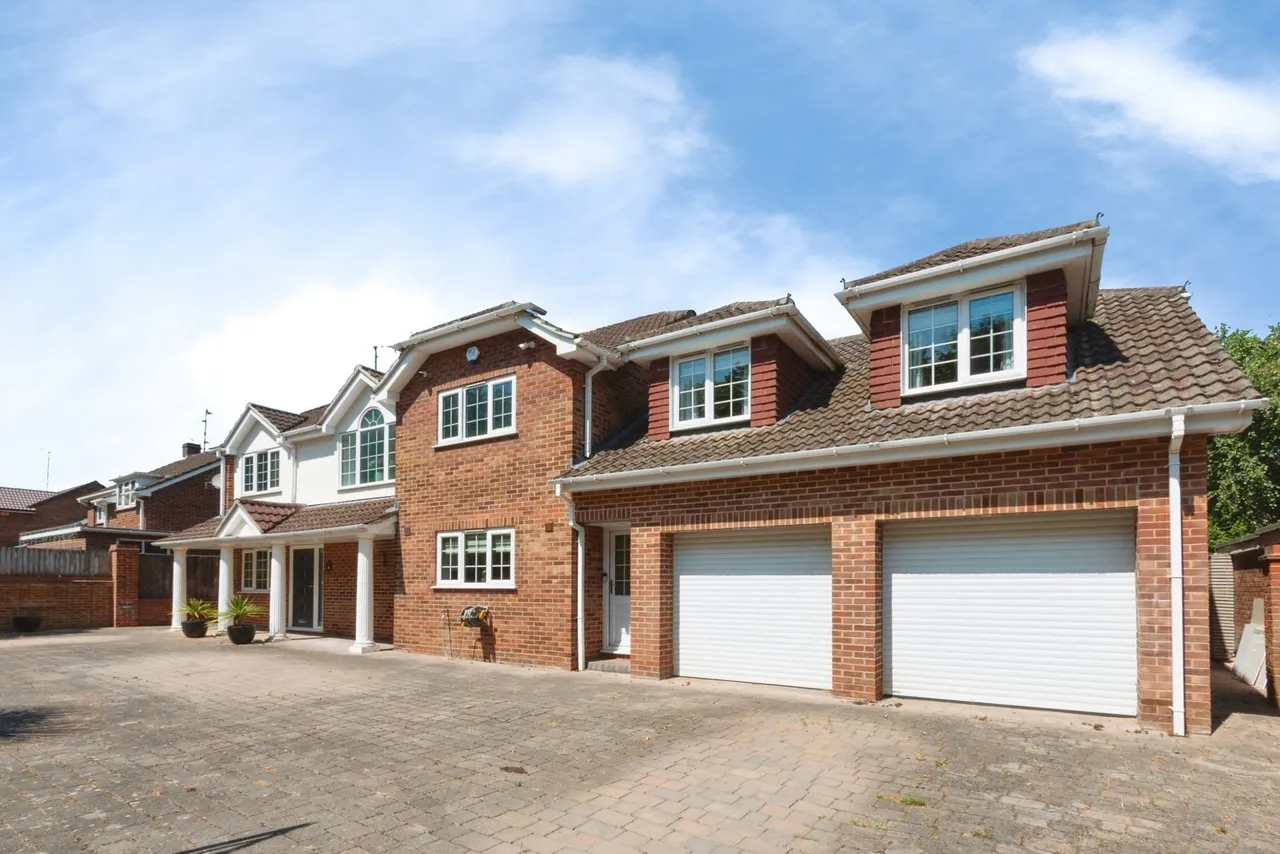 Neville Close, Basingstoke, RG21, photo 20