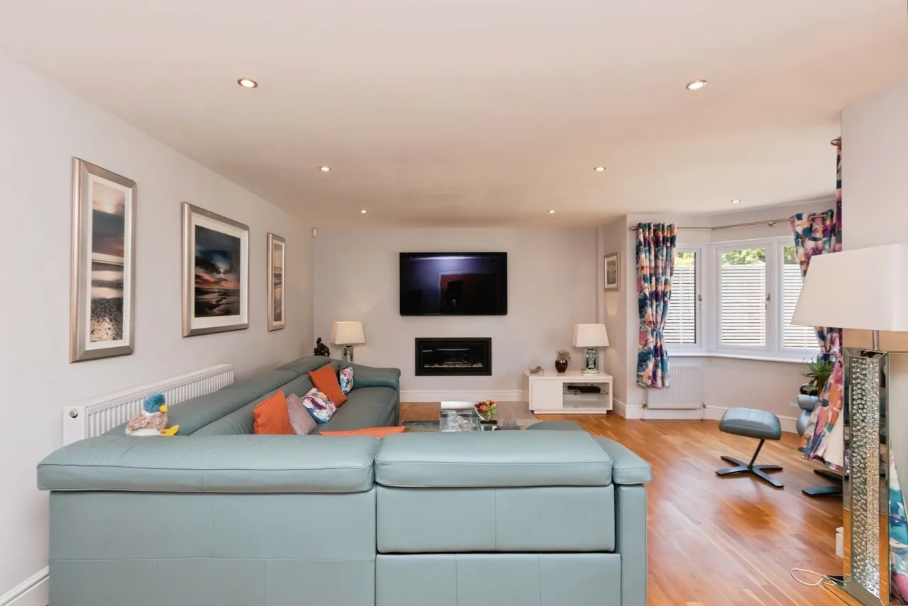 Neville Close, Basingstoke, RG21, photo 4