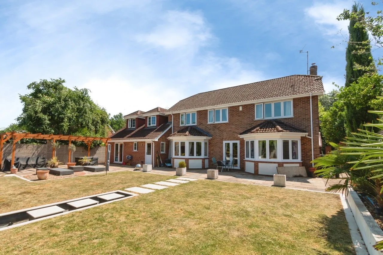 Neville Close, Basingstoke, RG21, photo 9