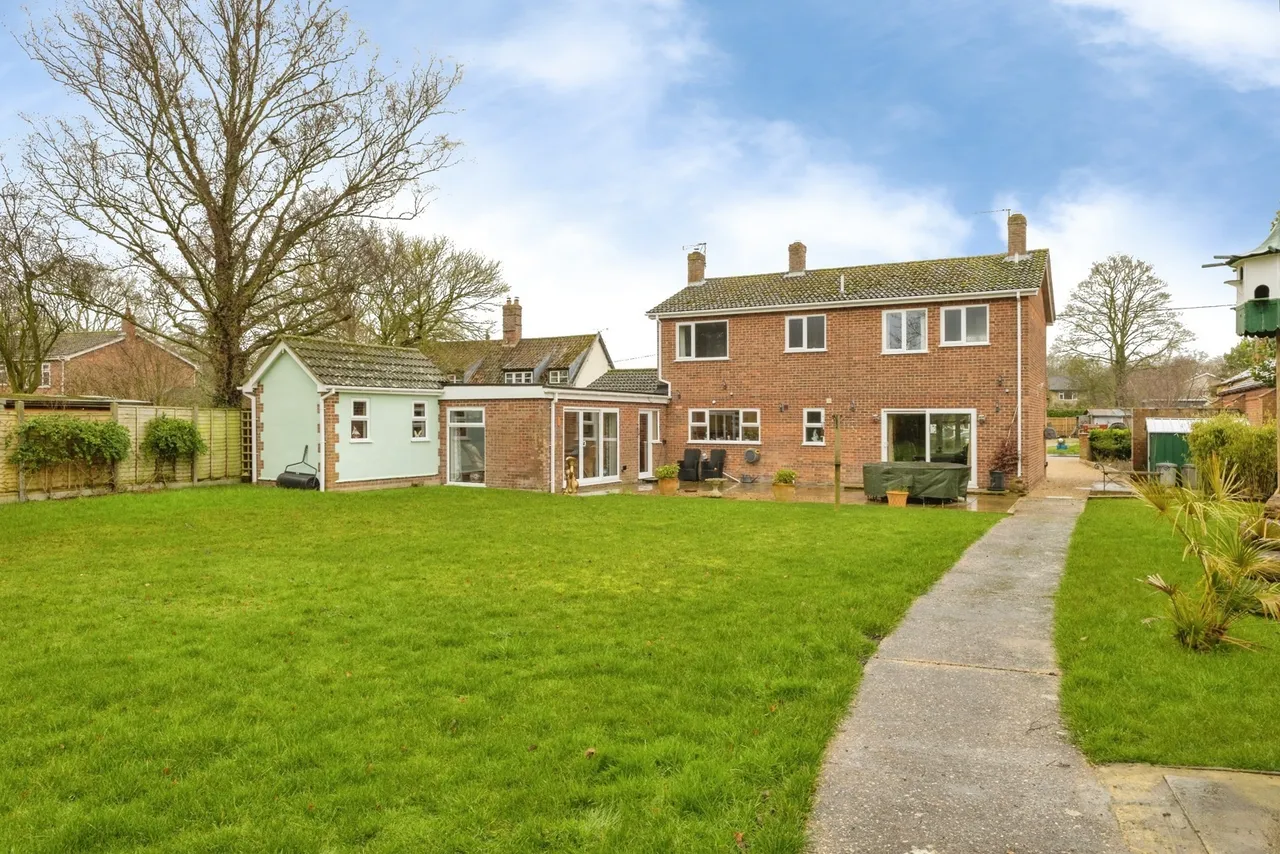 The Street, Caston, Attleborough, Norfolk, NR17, photo 2