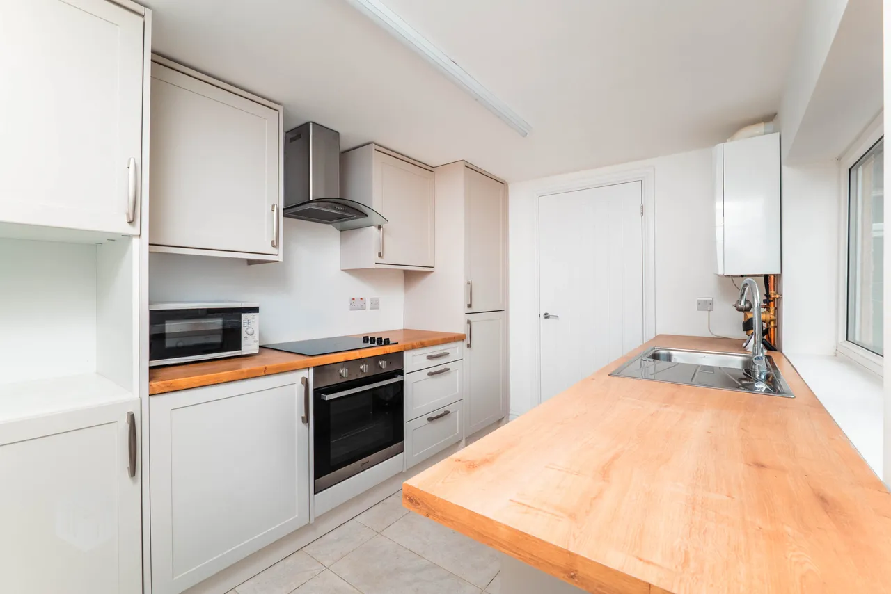 Higher Ainsworth Road, Radcliffe, Manchester, M26 4JJ, photo 3