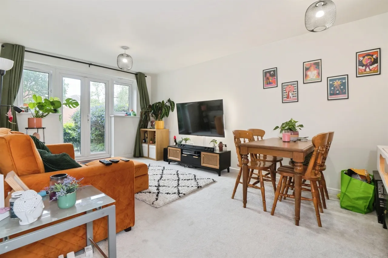 1 bed flat for sale — West End Road, Southampton